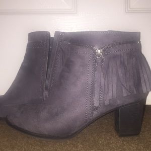 Gray booties with fringe